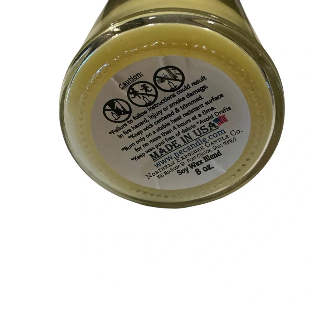 Northern exposure candle co. going coastal “ lake frie love”soy wax blend candle